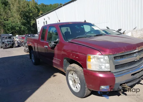 2009 Chevrolet Silverado 1500 Lt z USA, uszkodzony, nr VIN 1GCEK29099Z257116